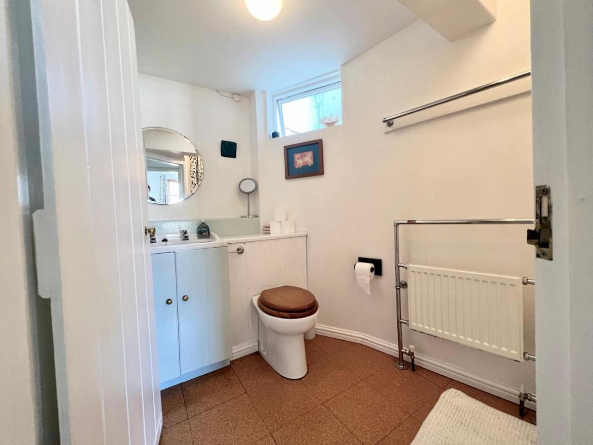 Pass The Keys 64 Church Street Characterful 2-Bed Cottage In The Heart Of Town Kingsbridge  Dış mekan fotoğraf