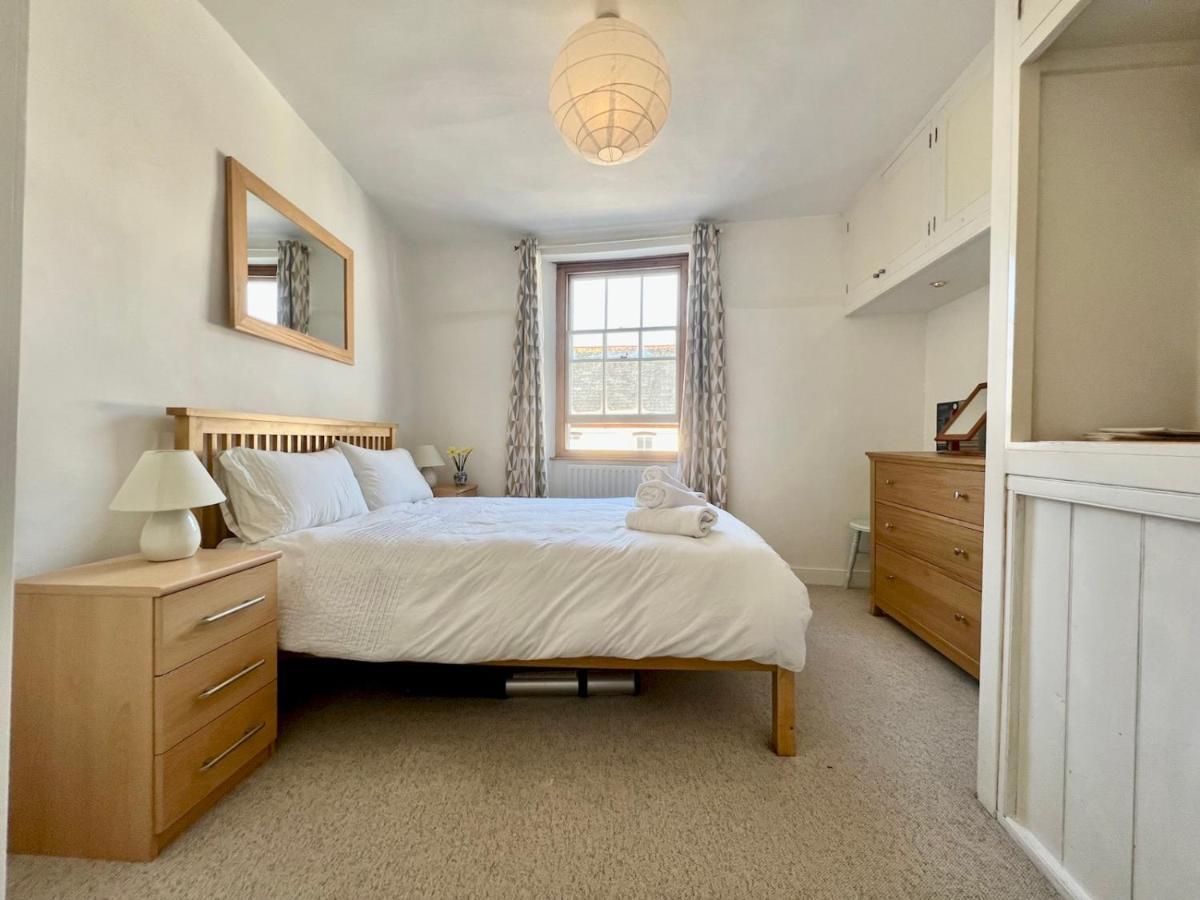 Pass The Keys 64 Church Street Characterful 2-Bed Cottage In The Heart Of Town Kingsbridge  Dış mekan fotoğraf