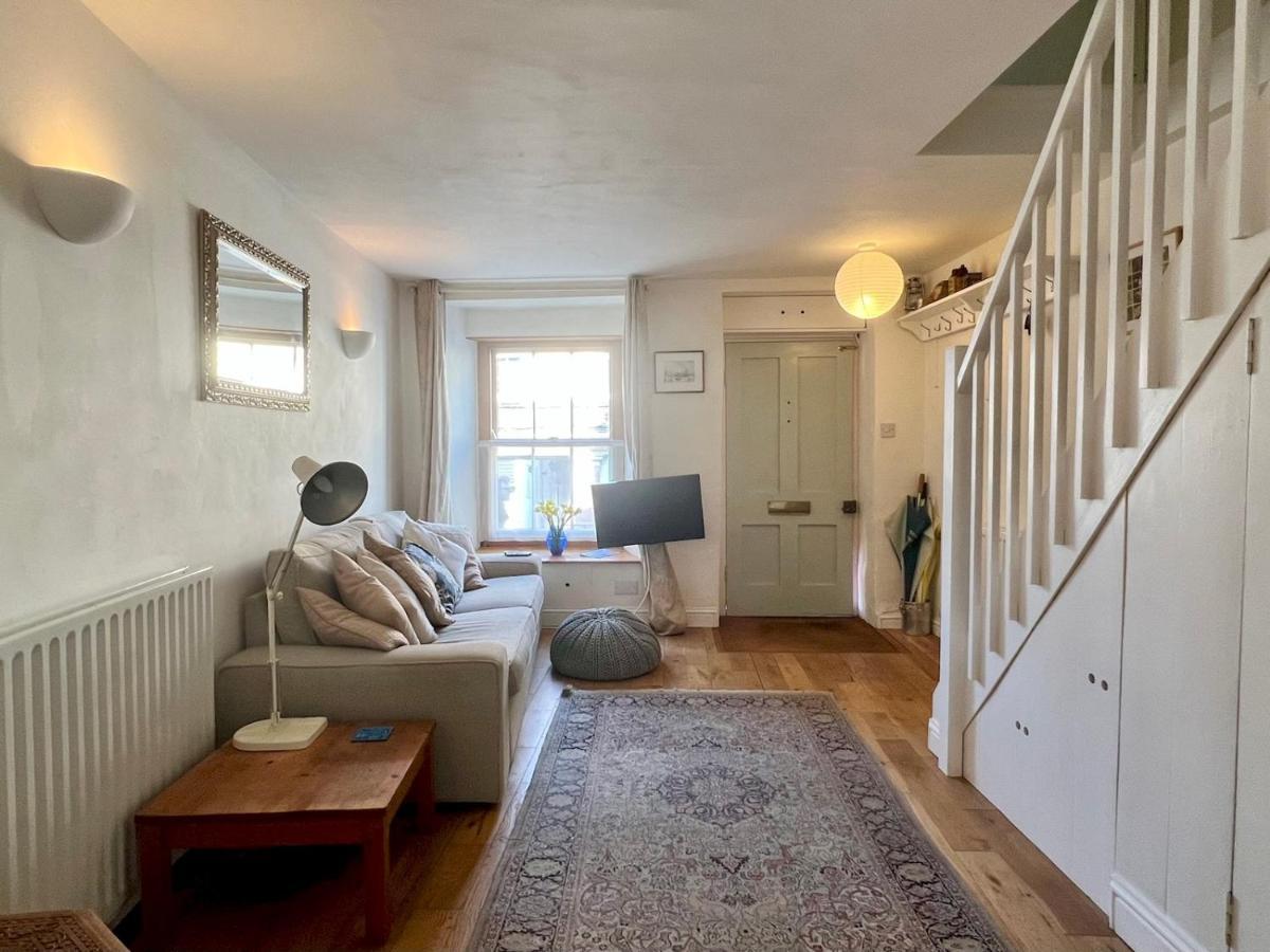 Pass The Keys 64 Church Street Characterful 2-Bed Cottage In The Heart Of Town Kingsbridge  Dış mekan fotoğraf